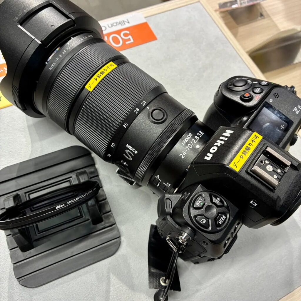 Nikkor z 24-70 f2.8s 保証期間10ヶ月残 ニコン、インターナルズームを採用した標準ズームレンズ「NIKKOR